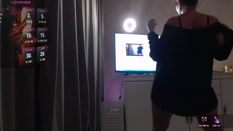 Eva online show from April 22, 8:28 pm