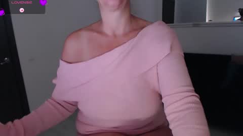 Eva online show from October 14, 8:17 am