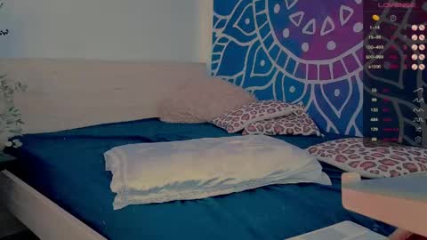 Alice online show from April 10, 6:14 pm