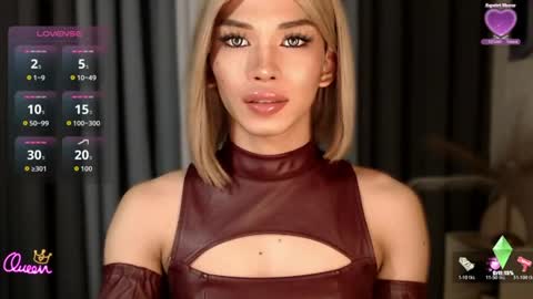 Miss Andrea online show from August 4, 12:00 pm