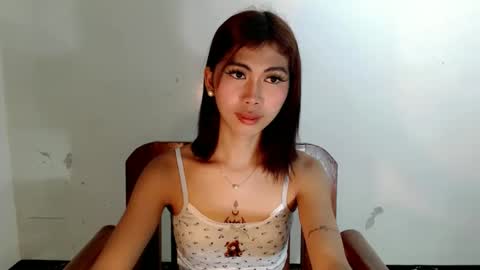       online show from April 26, 2:04 pm