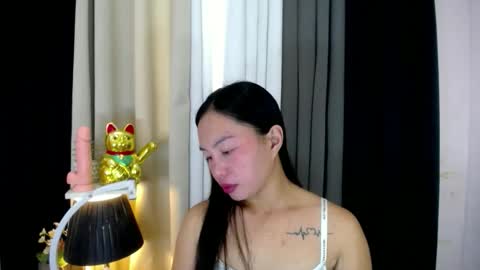 ur_sexy_mommy online show from November 12, 3:04 am
