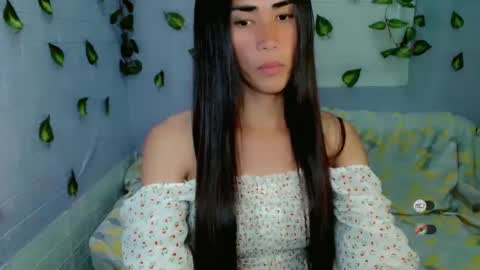 urasian_eya online show from February 22, 11:35 am