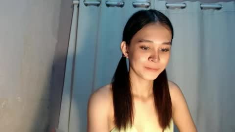 stephanie online show from April 19, 8:36 am
