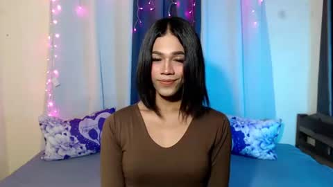 urlovely_jemma online show from February 11, 2:04 am