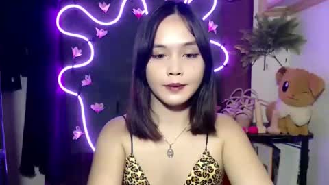 Pia online show from October 9, 9:08 pm