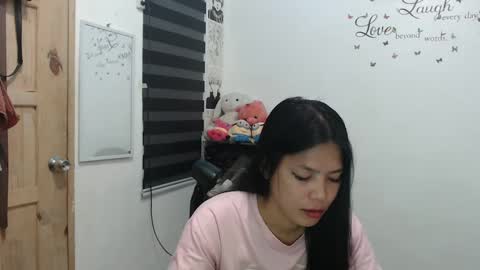 hi im kim online show from January 27, 12:26 pm