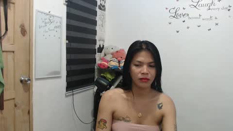 hi im kim online show from January 30, 1:09 pm