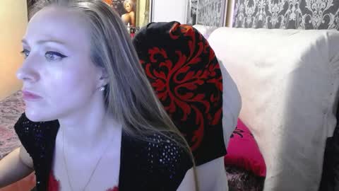 UrSecretTreasure88 online show from April 4, 12:26 pm