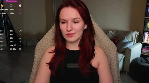 Val online show from April 3, 8:51 pm