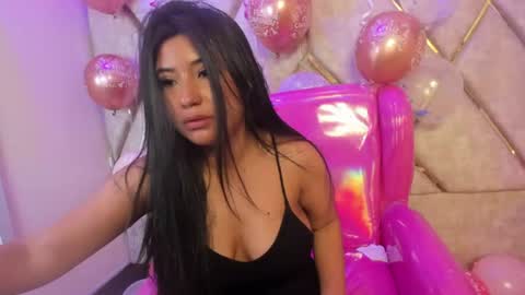 valen lopeez online show from August 4, 11:05 am