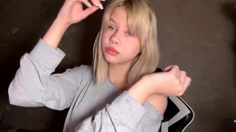 Olachka online show from November 24, 5:20 am