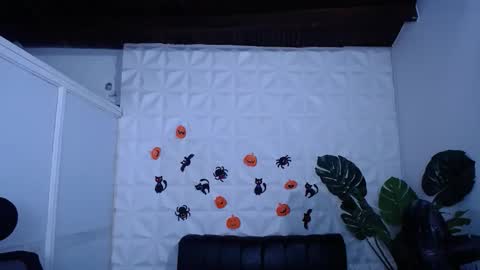 Valentina  online show from October 3, 2:05 am