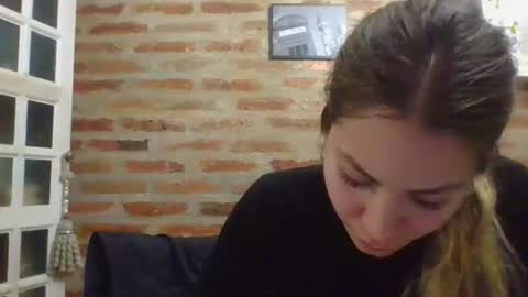 valentinaseleni24 online show from July 10, 1:28 am