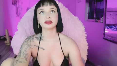 Danielle  Please help me to reach 300 thumbs up online show from February 3, 6:40 am