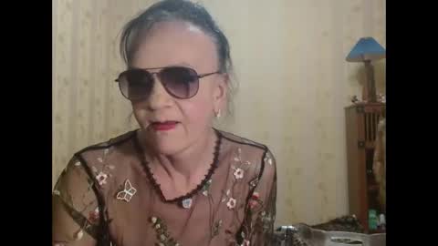 valentijm online show from April 6, 6:42 pm