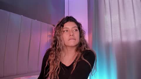 valeria_rouse28 online show from December 14, 8:58 pm