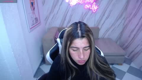 valerie_b online show from January 31, 3:09 am