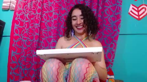 vale online show from February 14, 12:01 am