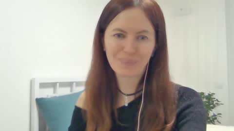 Snapshot of valerie_rose777 chatting on February 21, 7:21 pm valerie_rose777 online show from February 21, 7:21 pm