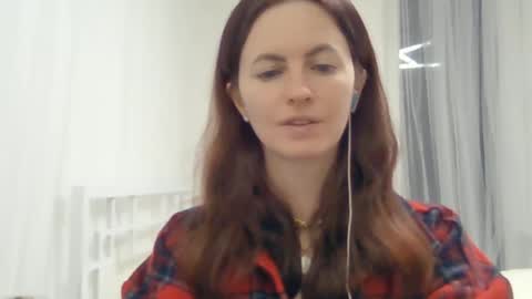 Snapshot of valerie_rose777 chatting on December 20, 7:07 pm valerie_rose777 online show from December 20, 7:07 pm