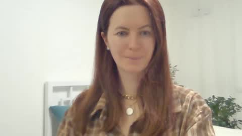 Snapshot of valerie_rose777 chatting on March 7, 6:54 pm valerie_rose777 online show from March 7, 6:54 pm