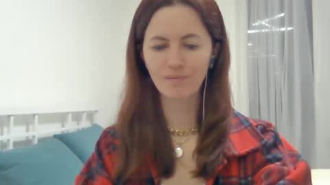 Snapshot of valerie_rose777 chatting on January 24, 7:49 pm valerie_rose777 online show from January 24, 7:49 pm