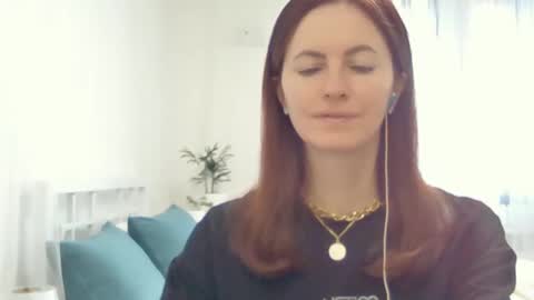 Snapshot of valerie_rose777 chatting on December 31, 11:53 am valerie_rose777 online show from December 31, 11:53 am