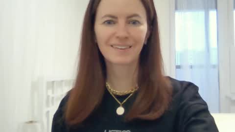 Snapshot of valerie_rose777 chatting on December 25, 10:39 am valerie_rose777 online show from December 25, 10:39 am