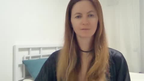 Snapshot of valerie_rose777 chatting on October 20, 8:45 pm valerie_rose777 online show from October 20, 8:45 pm