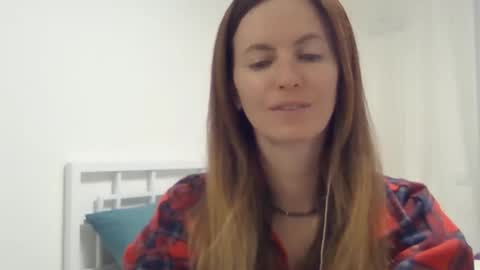 Snapshot of valerie_rose777 chatting on October 21, 8:46 pm valerie_rose777 online show from October 21, 8:46 pm