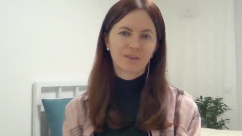 Snapshot of valerie_rose777 chatting on February 22, 6:59 pm valerie_rose777 online show from February 22, 6:59 pm