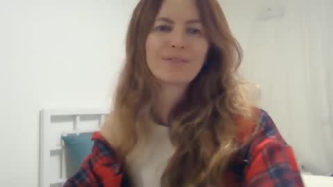 Snapshot of valerie_rose777 chatting on October 30, 8:21 pm valerie_rose777 online show from October 30, 8:21 pm