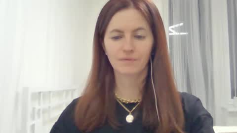 Snapshot of valerie_rose777 chatting on December 23, 7:52 pm valerie_rose777 online show from December 23, 7:52 pm