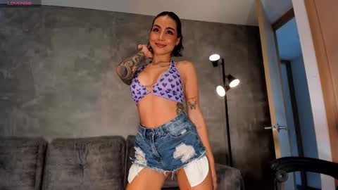  call me Val  online show from November 11, 3:31 pm