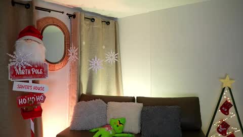 Valerie Style3 online show from December 14, 4:29 am