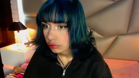 Valery Smith15s online show from January 7, 3:14 am