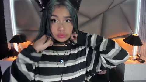 Valery Smith15s online show from March 2, 3:13 am