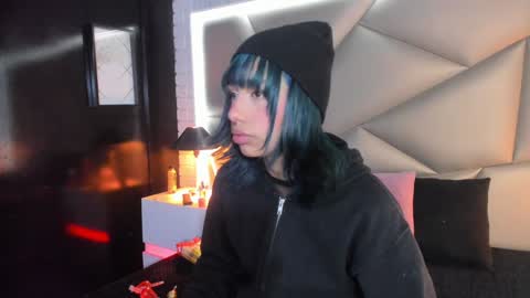 Valery Smith15s online show from January 13, 3:01 am