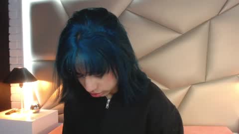 Valery Smith15s online show from January 9, 3:15 am