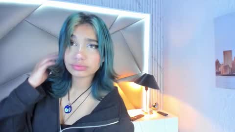 Valery Smith15s online show from March 11, 3:47 am