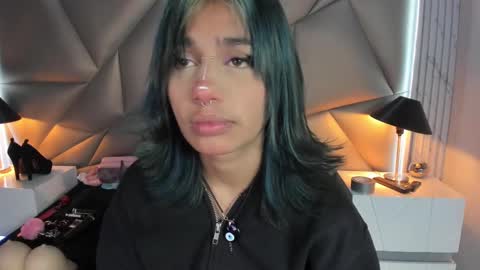 Valery Smith15s online show from March 10, 3:12 am