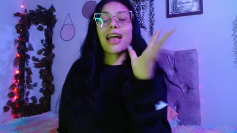 valkiry_ online show from March 12, 10:45 pm