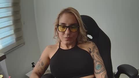 Isis  online show from December 4, 9:26 pm