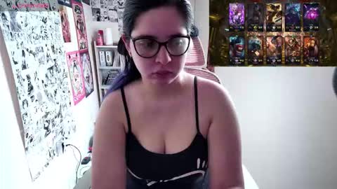 Im Violet online show from November 23, 6:42 pm