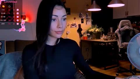 Little Devil online show from November 7, 3:39 pm