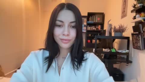 Snapshot of valorant_girl chatting on January 22, 1:42 pm Little Devil online show from January 22, 1:42 pm