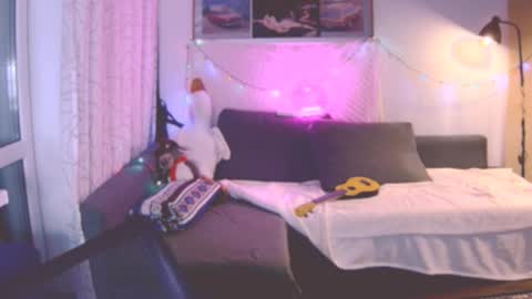 Snapshot of valorant_girl chatting on December 24, 2:22 pm Little Devil online show from December 24, 2:22 pm