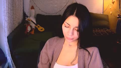 Snapshot of valorant_girl chatting on December 28, 7:33 am Little Devil online show from December 28, 7:33 am