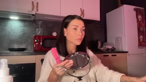 Snapshot of valorant_girl chatting on January 30, 6:21 pm Little Devil online show from January 30, 6:21 pm